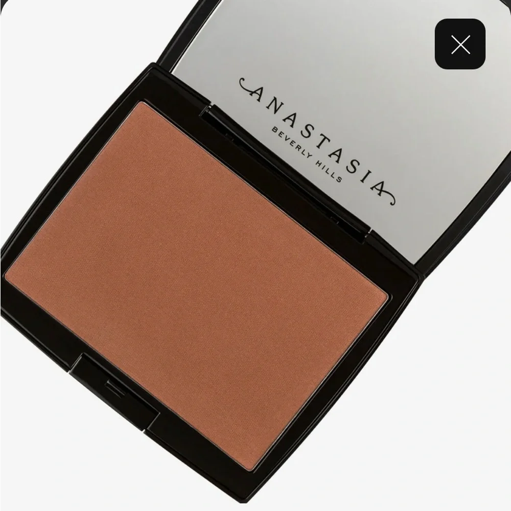ANASTASIA BEVERLY HILLS-Powder Bronzer-Mahogany